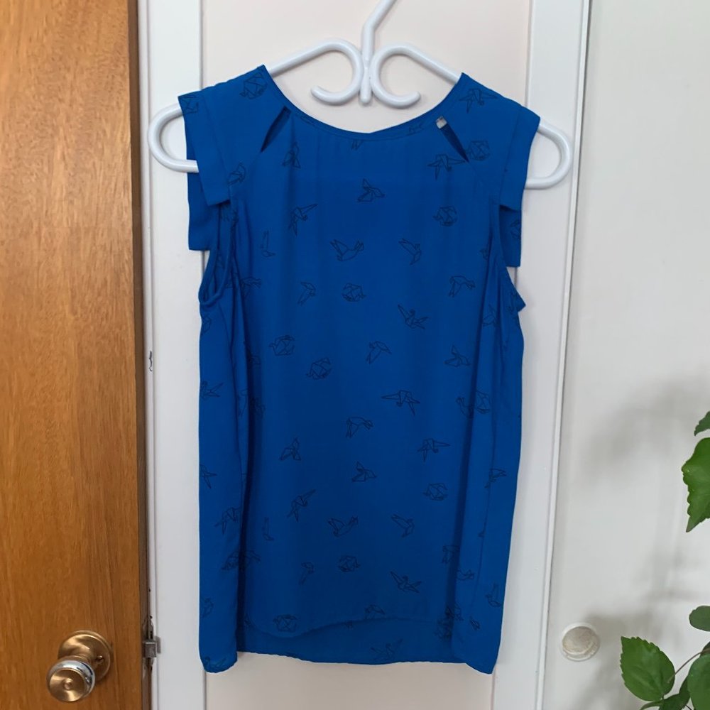 Blue blouse with oragami birds